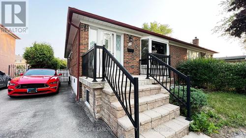 Upper 3 - 57 Painswick Crescent, Toronto (Pleasant View), ON - Outdoor With Exterior