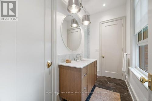 23 Lytton Boulevard, Toronto, ON - Indoor Photo Showing Bathroom