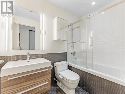 201 - 8 Dovercourt Road, Toronto (Little Portugal), ON - Indoor Photo Showing Bathroom