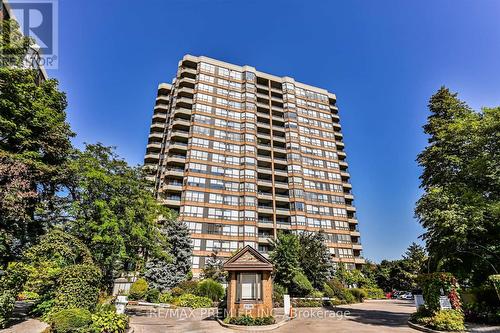 1711 - 268 Ridley Boulevard, Toronto (Bedford Park-Nortown), ON - Outdoor With Facade