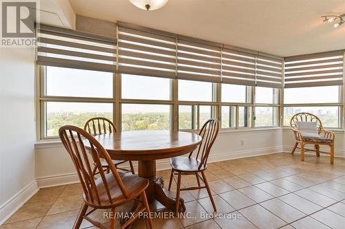 1711 - 268 Ridley Boulevard, Toronto, ON - Indoor Photo Showing Dining Room