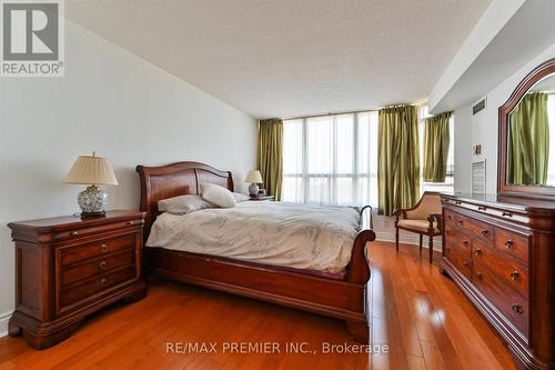 1711 - 268 Ridley Boulevard, Toronto (Bedford Park-Nortown), ON - Indoor Photo Showing Bedroom