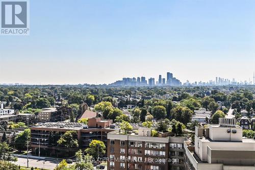 1711 - 268 Ridley Boulevard, Toronto (Bedford Park-Nortown), ON - Outdoor With View