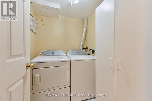 1711 - 268 Ridley Boulevard, Toronto (Bedford Park-Nortown), ON - Indoor Photo Showing Laundry Room