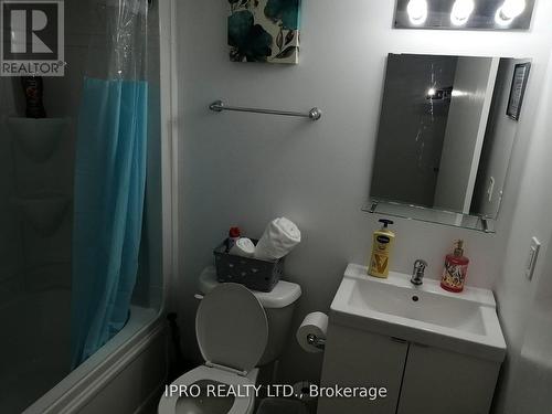 54 - 1740 Simcoe Street N, Oshawa (Samac), ON - Indoor Photo Showing Bathroom