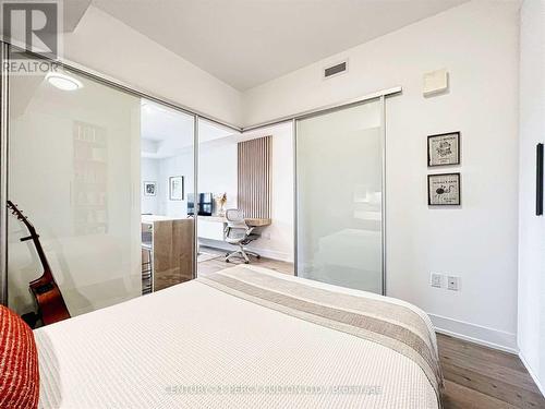 414 - 1331 Queen Street E, Toronto, ON - Indoor Photo Showing Bedroom