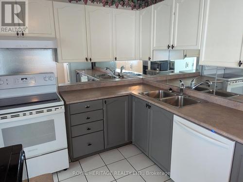 1502 - 1275 Markham Road, Toronto, ON - Indoor Photo Showing Kitchen With Double Sink