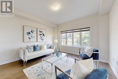 1345 Apollo Street, Oshawa (Eastdale), ON - Indoor Photo Showing Living Room