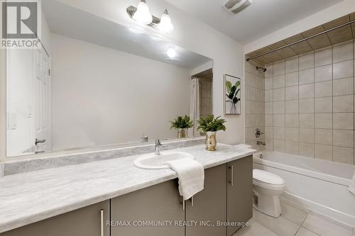 1345 Apollo Street, Oshawa (Eastdale), ON - Indoor Photo Showing Bathroom