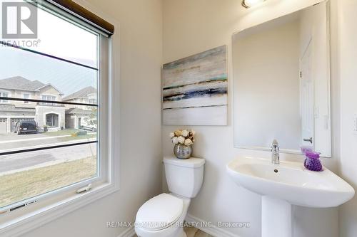 1345 Apollo Street, Oshawa, ON - Indoor Photo Showing Bathroom