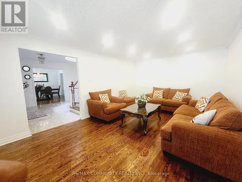 43 Dunwatson Drive, Toronto (Centennial Scarborough), ON - Indoor Photo Showing Living Room