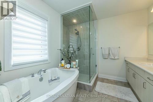 181 Westfield Drive, Whitby, ON - Indoor Photo Showing Bathroom