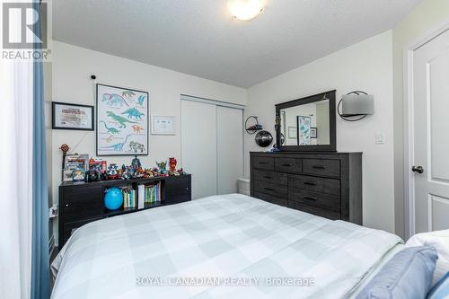 181 Westfield Drive, Whitby, ON - Indoor Photo Showing Bedroom