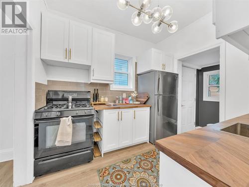 203 Park Street, Chatham, ON - Indoor Photo Showing Kitchen