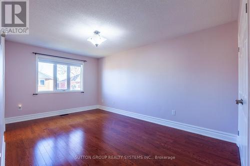 2064 Golden Orchard Trail, Oakville, ON - Indoor Photo Showing Other Room