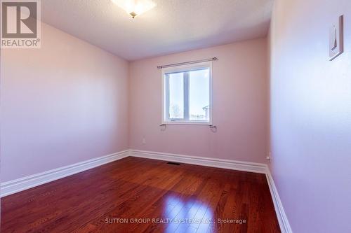 2064 Golden Orchard Trail, Oakville, ON - Indoor Photo Showing Other Room