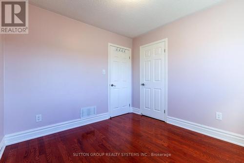 2064 Golden Orchard Trail, Oakville, ON - Indoor Photo Showing Other Room