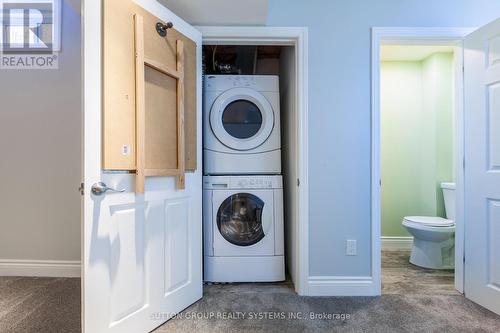 2064 Golden Orchard Trail, Oakville, ON - Indoor Photo Showing Laundry Room