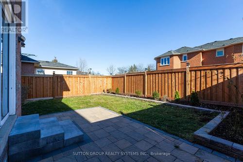 2064 Golden Orchard Trail, Oakville, ON - Outdoor With Deck Patio Veranda With Backyard