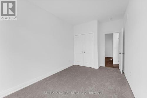 9 Persica Street, Richmond Hill, ON - Indoor Photo Showing Other Room