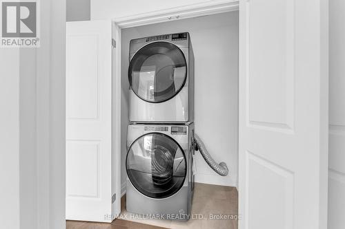 9 Persica Street, Richmond Hill, ON - Indoor Photo Showing Laundry Room