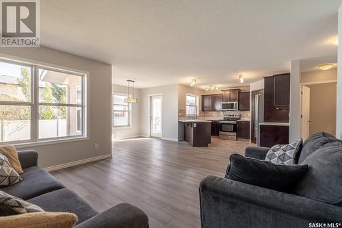 3308 Green Bank Road, Regina, SK - Indoor Photo Showing Living Room