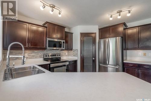 3308 Green Bank Road, Regina, SK - Indoor Photo Showing Kitchen With Double Sink With Upgraded Kitchen