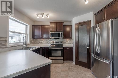 3308 Green Bank Road, Regina, SK - Indoor Photo Showing Kitchen With Double Sink With Upgraded Kitchen