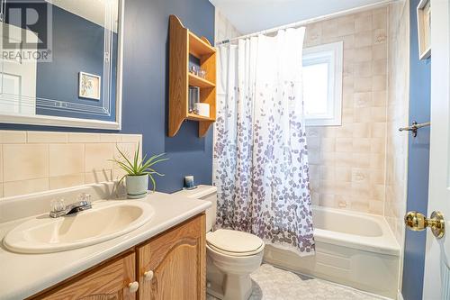 170 Highland Drive, St John'S, NL - Indoor Photo Showing Bathroom