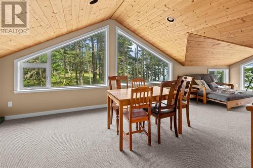 825 Cedar Bough Spur, Sidney Island, BC - Indoor Photo Showing Dining Room