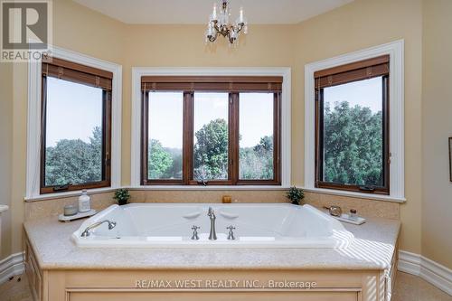 309 Treelawn Boulevard, Vaughan, ON - Indoor Photo Showing Bathroom