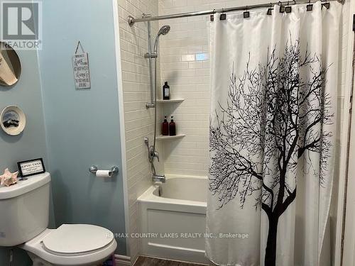 2481 Lakeshore Drive, Ramara, ON - Indoor Photo Showing Bathroom