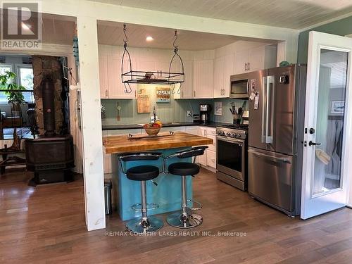 2481 Lakeshore Drive, Ramara (Brechin), ON - Indoor Photo Showing Kitchen