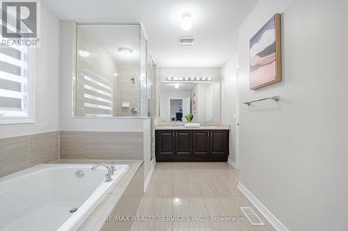 15 Deer Ridge Trail, Caledon, ON - Indoor Photo Showing Bathroom