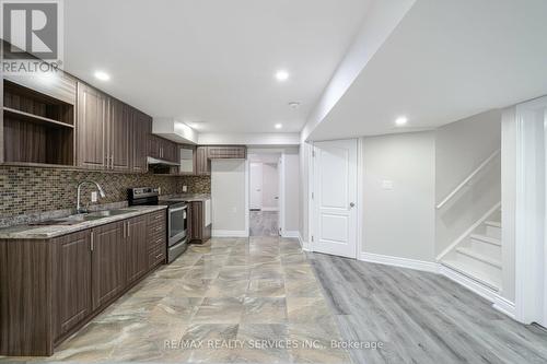 15 Deer Ridge Trail, Caledon, ON - Indoor Photo Showing Kitchen