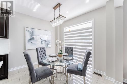 15 Deer Ridge Trail, Caledon, ON - Indoor Photo Showing Dining Room