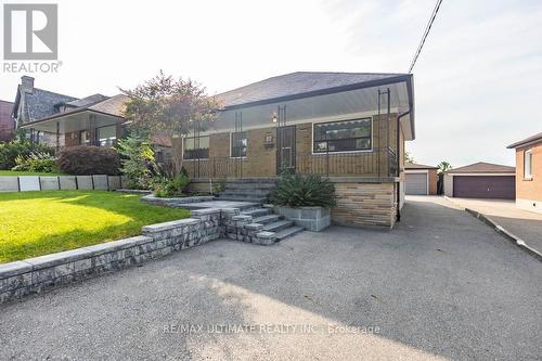 27 Harrow Drive, Toronto (Brookhaven-Amesbury), ON - Outdoor