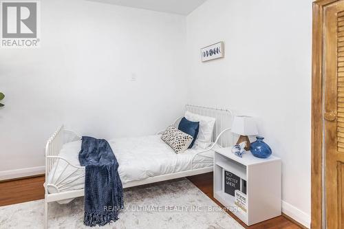 27 Harrow Drive, Toronto (Brookhaven-Amesbury), ON - Indoor Photo Showing Bedroom