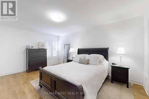 42 Brownstone Circle, Vaughan (Crestwood-Springfarm-Yorkhill), ON - Indoor Photo Showing Bedroom