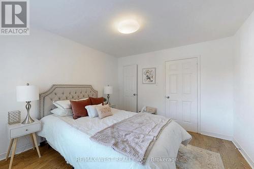 42 Brownstone Circle, Vaughan (Crestwood-Springfarm-Yorkhill), ON - Indoor Photo Showing Bedroom