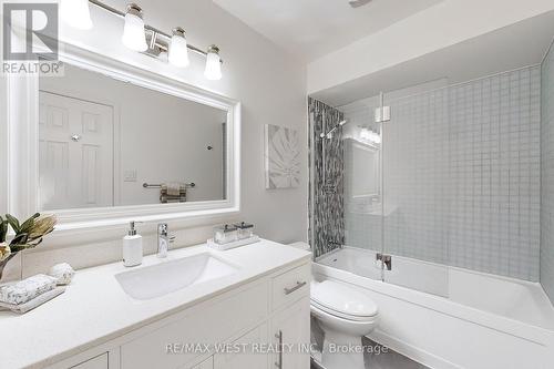 42 Brownstone Circle, Vaughan (Crestwood-Springfarm-Yorkhill), ON - Indoor Photo Showing Bathroom