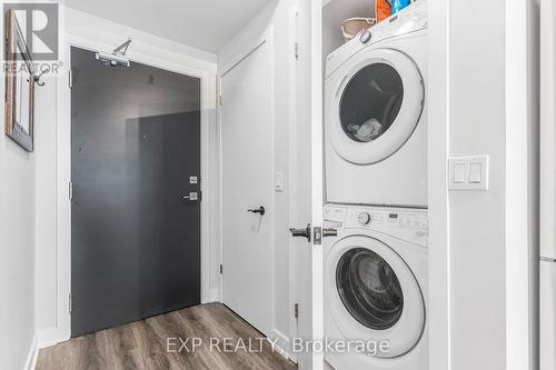 312 - 5220 Dundas Street, Burlington (Orchard), ON - Indoor Photo Showing Laundry Room