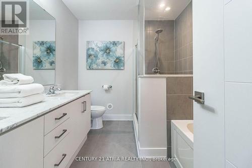 595 Mermaid Crescent, Mississauga, ON - Indoor Photo Showing Bathroom