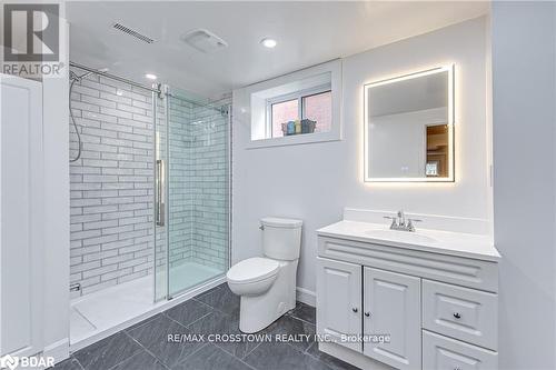 1104 Alfred Street, Innisfil, ON - Indoor Photo Showing Bathroom