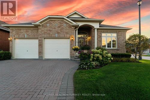 2 Suggs Lane, Whitchurch-Stouffville, ON - Outdoor With Facade