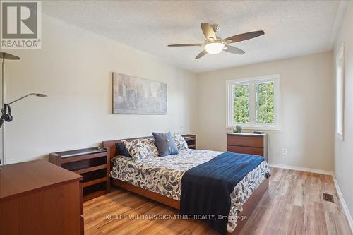 32 Wakefield Lane, Hamilton, ON - Indoor Photo Showing Bedroom