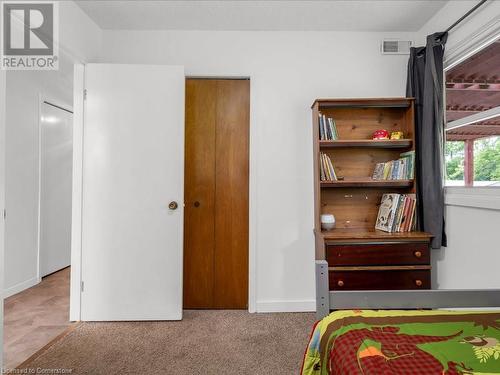 544 Crescent Road, Fort Erie, ON - Indoor Photo Showing Bedroom