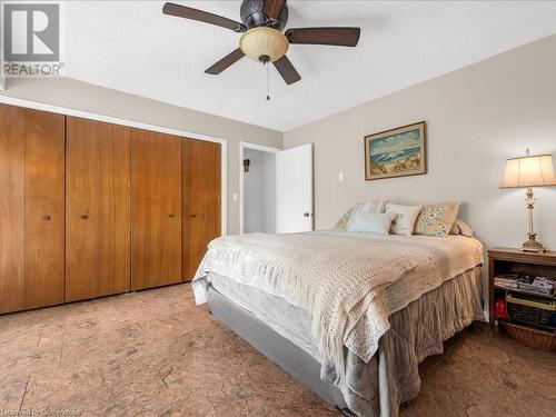 544 Crescent Road, Fort Erie, ON - Indoor Photo Showing Bedroom