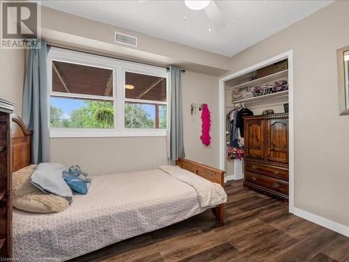 544 Crescent Road, Fort Erie, ON - Indoor Photo Showing Bedroom