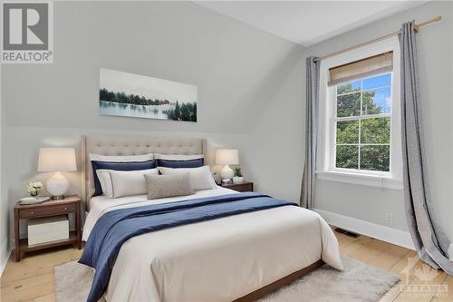 5555 Dickinson Street, Ottawa, ON - Indoor Photo Showing Bedroom